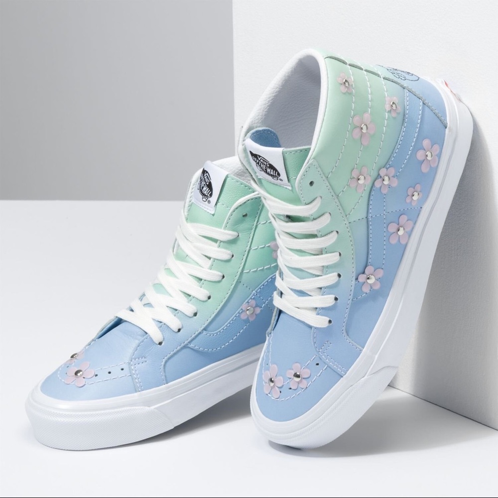Vans x Sandy Liang x Sk8-Hi 38 DX 'Sandy Cheeks'   -   Men's 8.5 / Women's 10